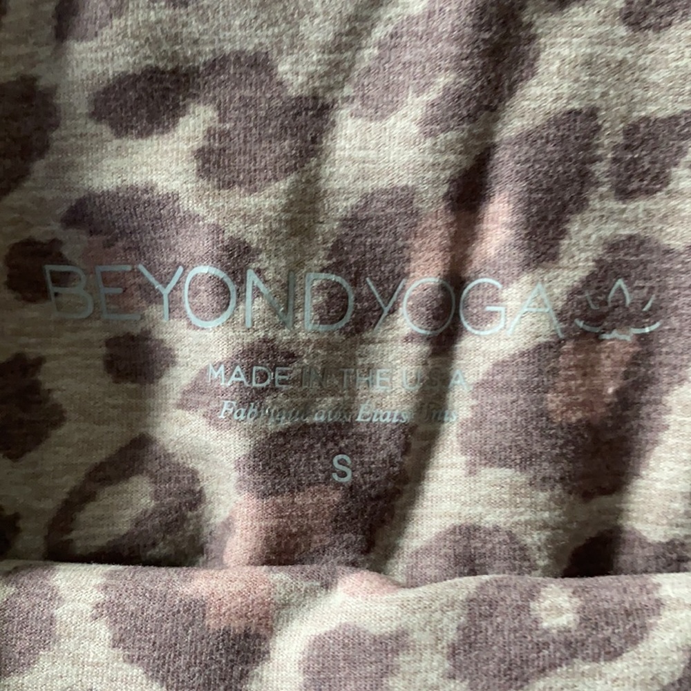 Beyond Yoga Leggings (leggings only) - Picture 2 of 3